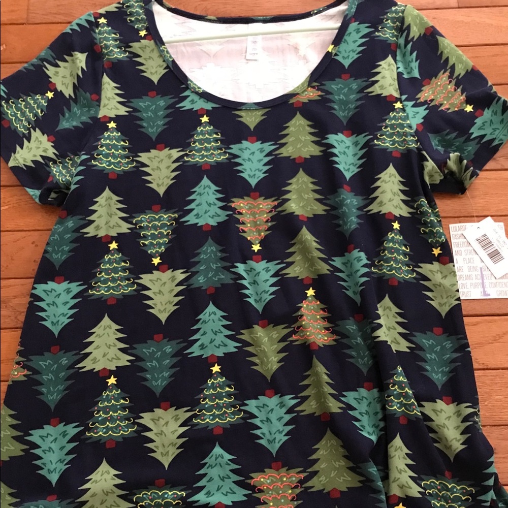 LuLaRoe Large Classic T